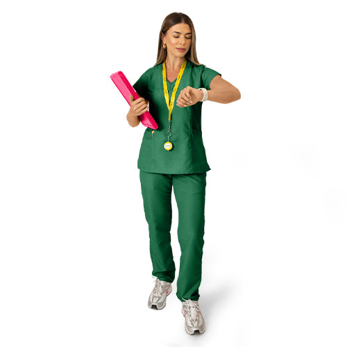 Uniforme Dama Esencial Cuello Cruzado Pantalón Clásico
