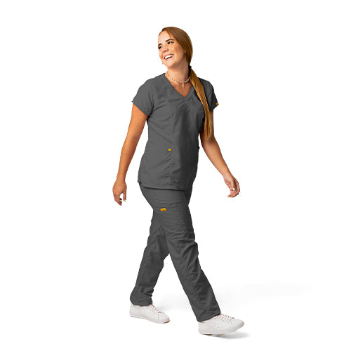 Uniforme Dama Esencial Cuello Cruzado Pantalón Clásico